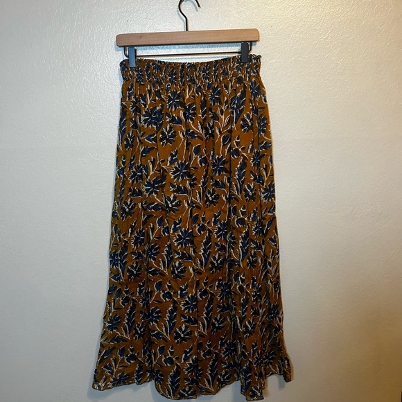 NATURAL LIFE Floral Midi Skirt - Mustard and Navy - Picture 2 of 4
